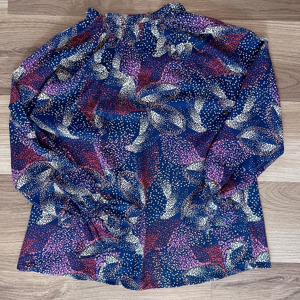 Collective Concepts Boho-Style Loose Blouse V-Neckline Tie Neck Detail Small - Picture 7 of 9